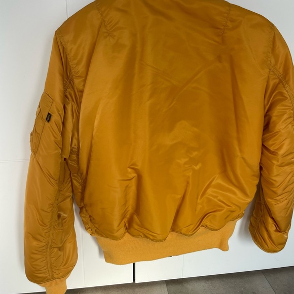Alpha Industries MA-1 Bomber Jacket (Size M - Mens) - Picture 2 of 3